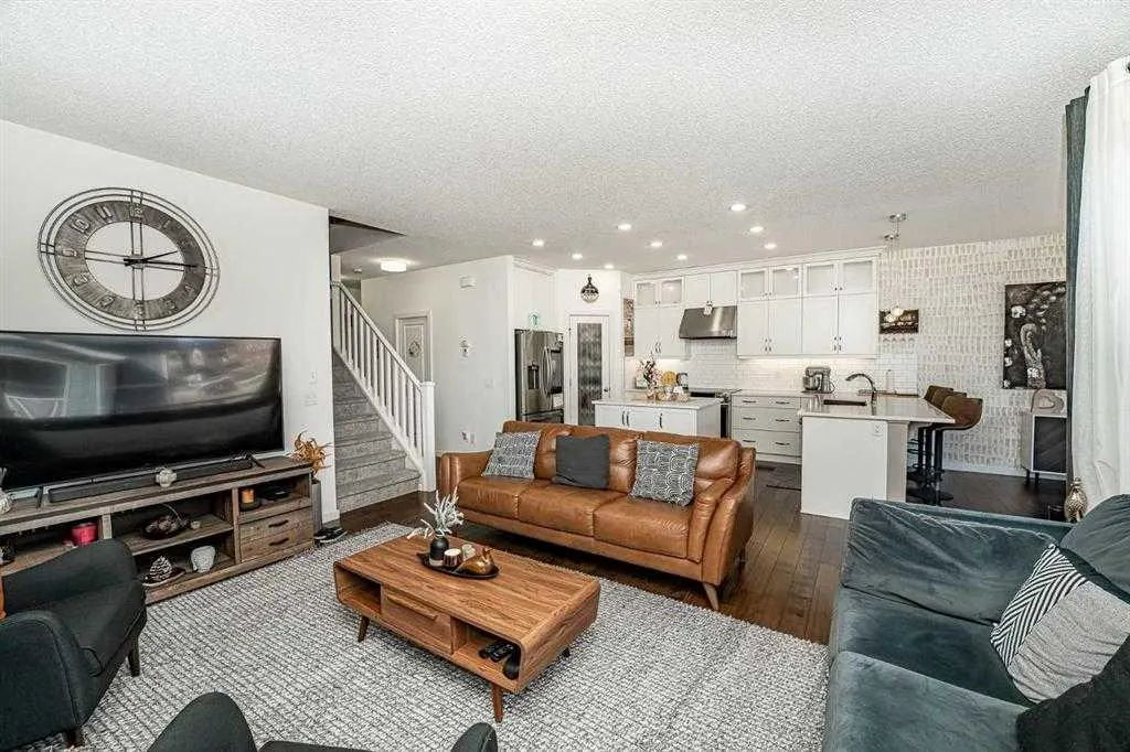 158 Masters Point SE
