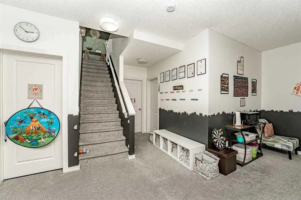 158 Masters Point SE