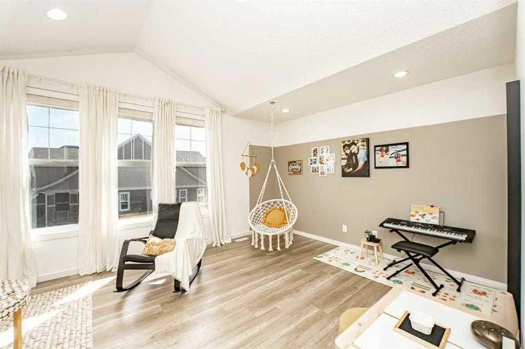 158 Masters Point SE