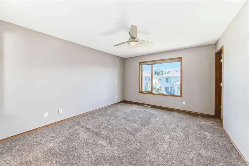 19 Westpoint Court SW