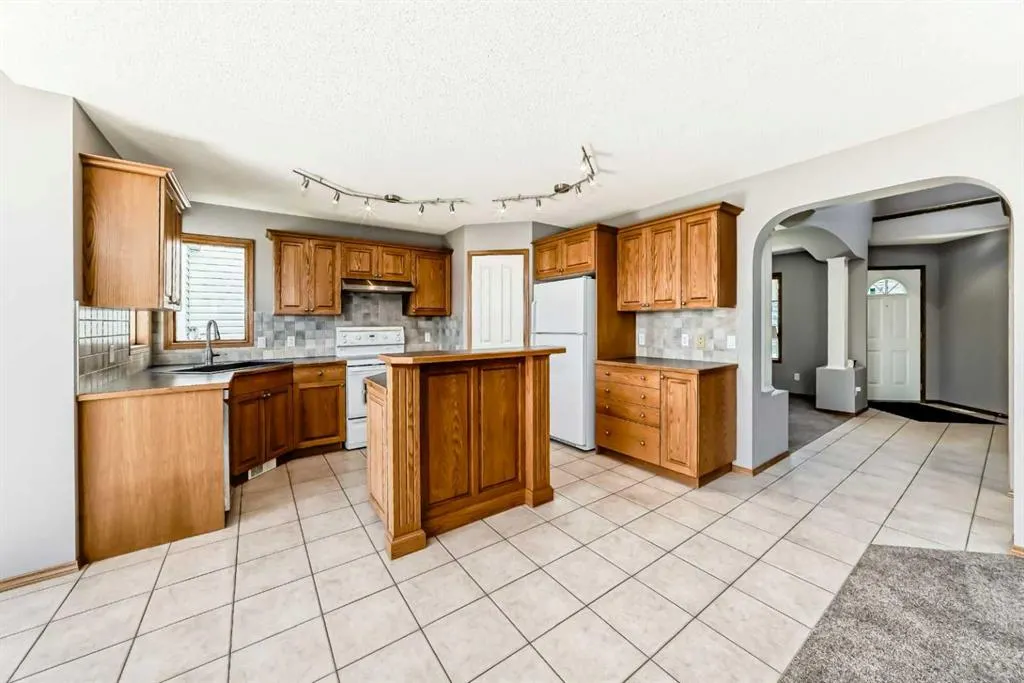 19 Westpoint Court SW