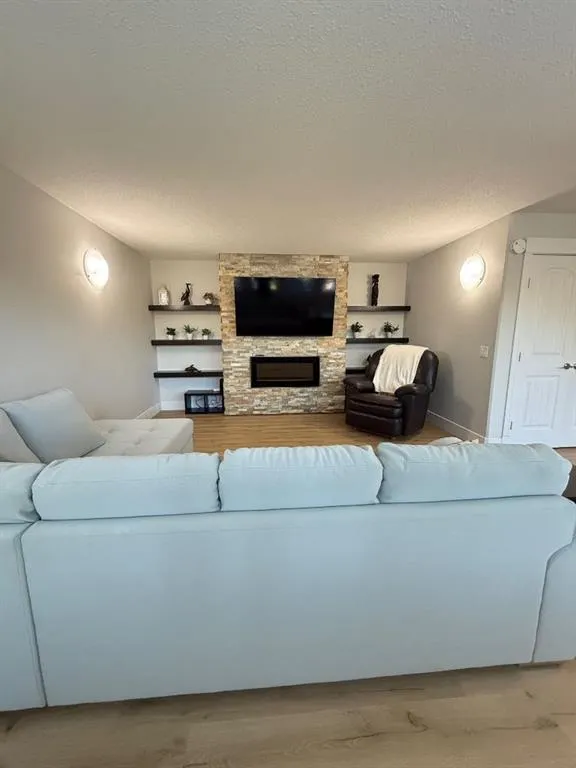 42 Spruce Road