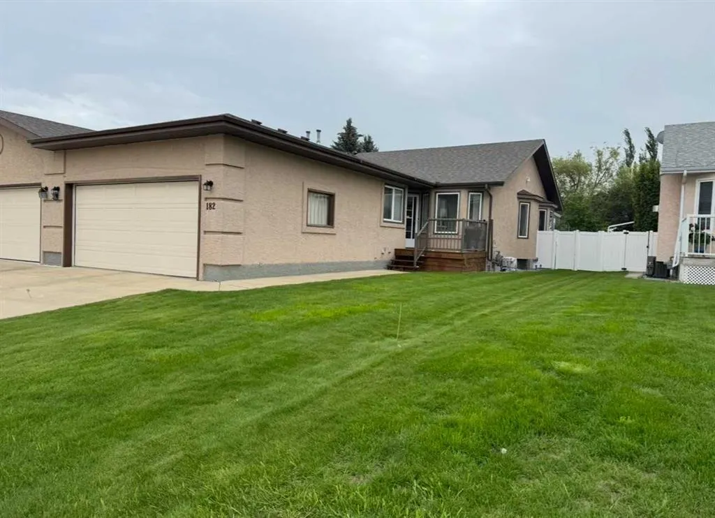 182 Doran Crescent