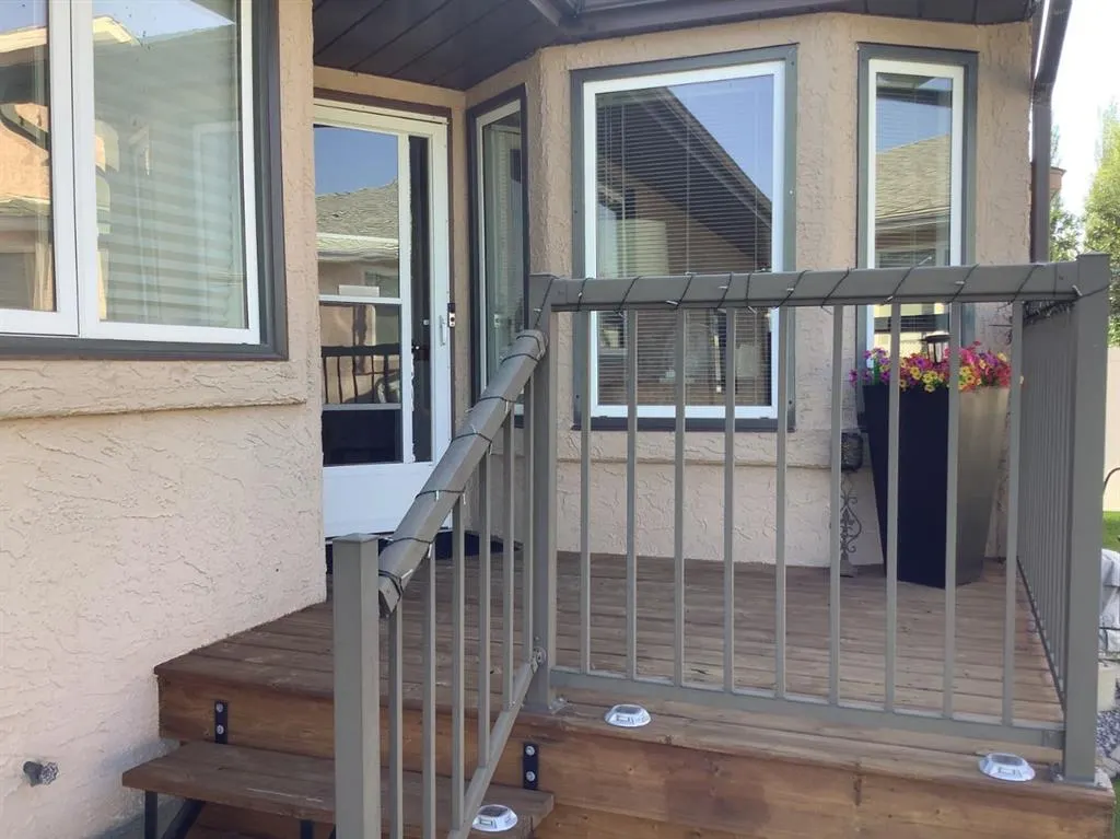 182 Doran Crescent