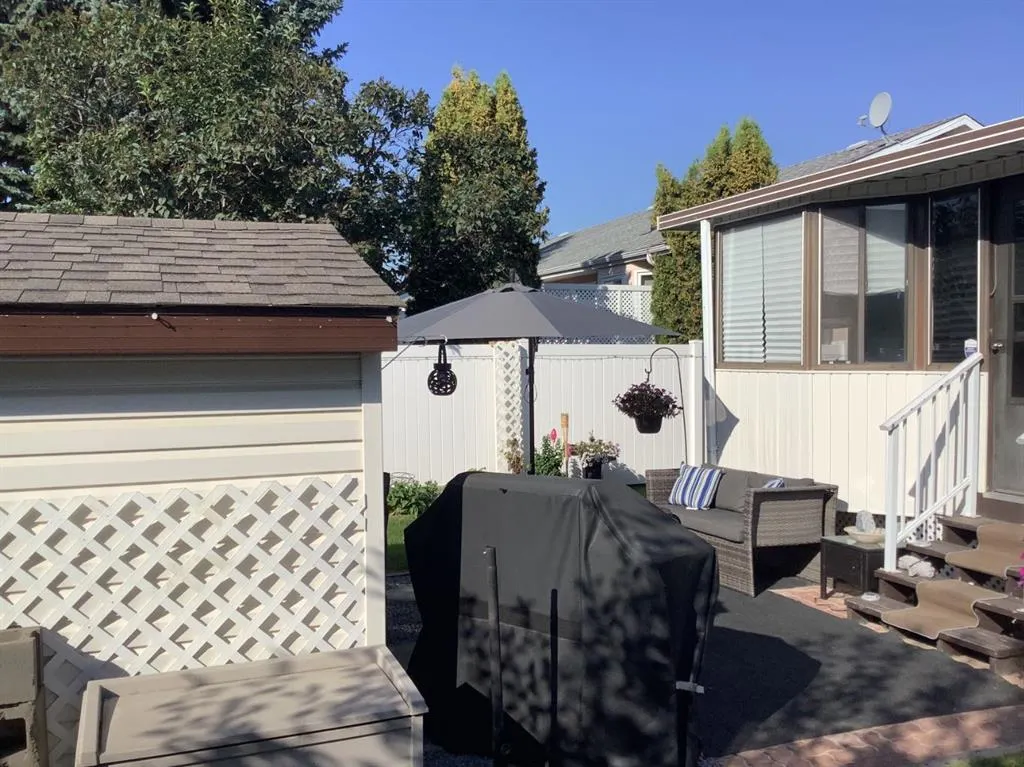 182 Doran Crescent