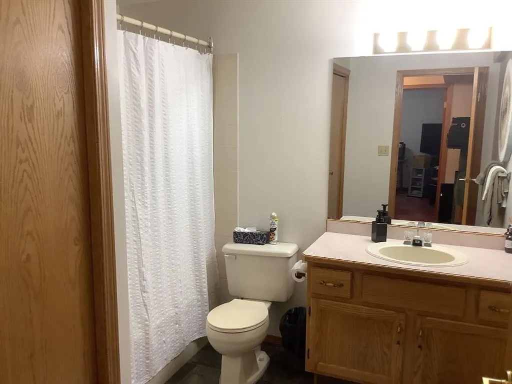 182 Doran Crescent