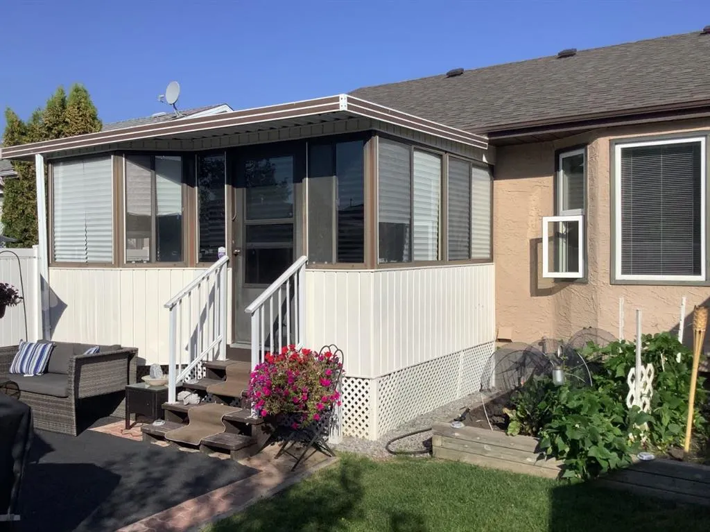 182 Doran Crescent