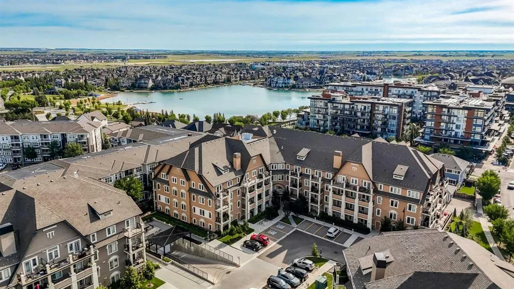 30 Mahogany Mews SE, #411
