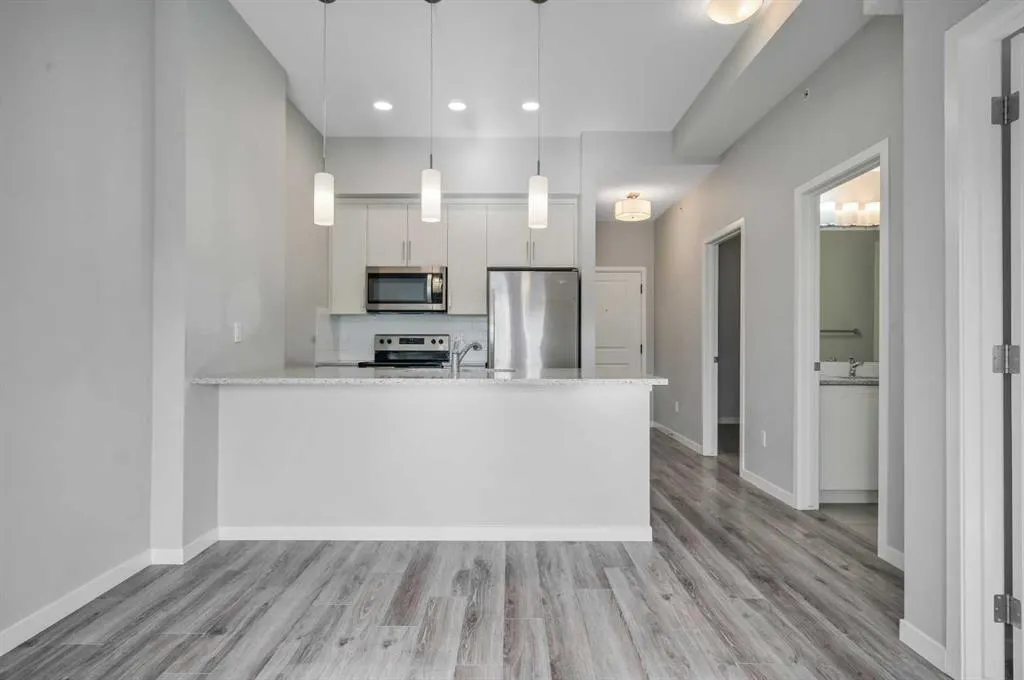 30 Mahogany Mews SE, #411