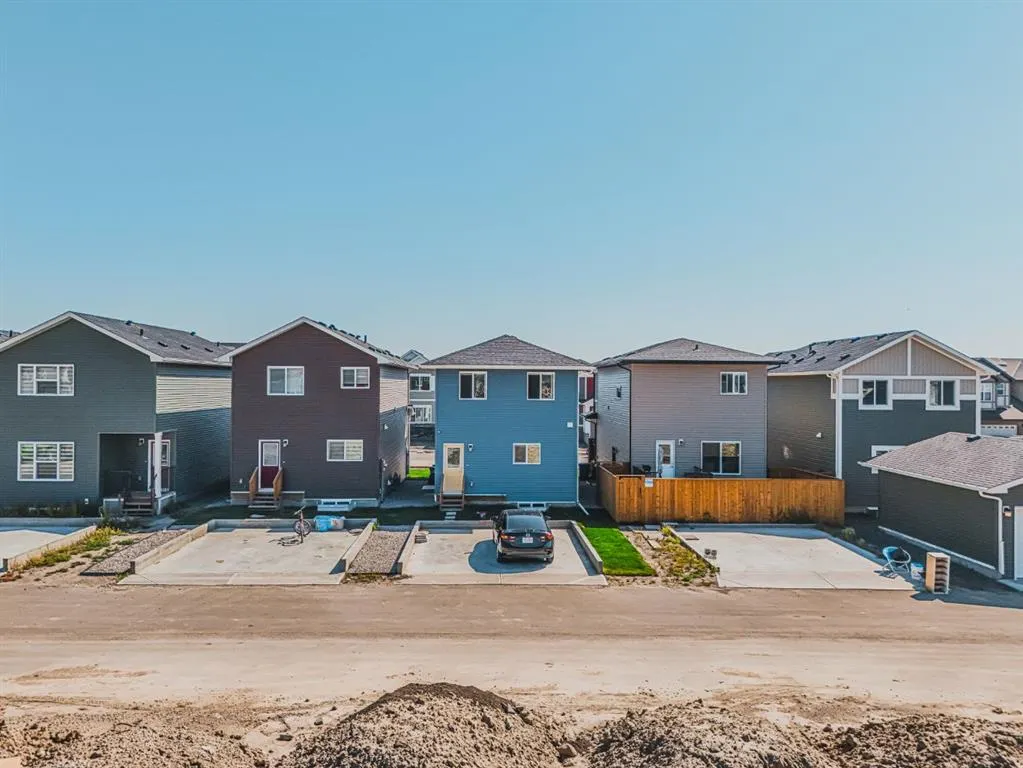609 Baywater Manor SW