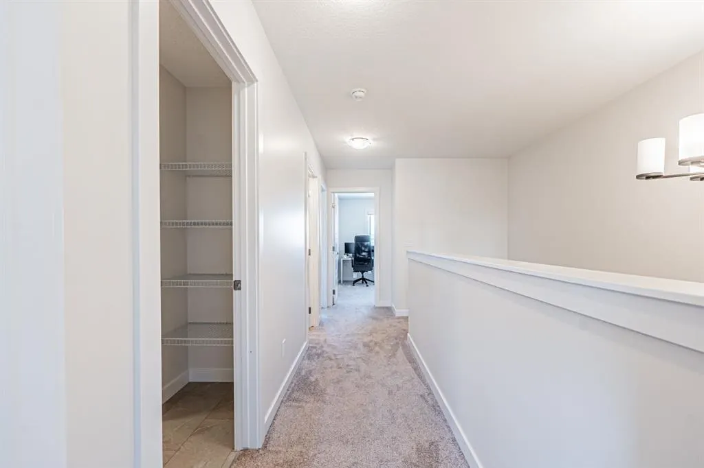 609 Baywater Manor SW