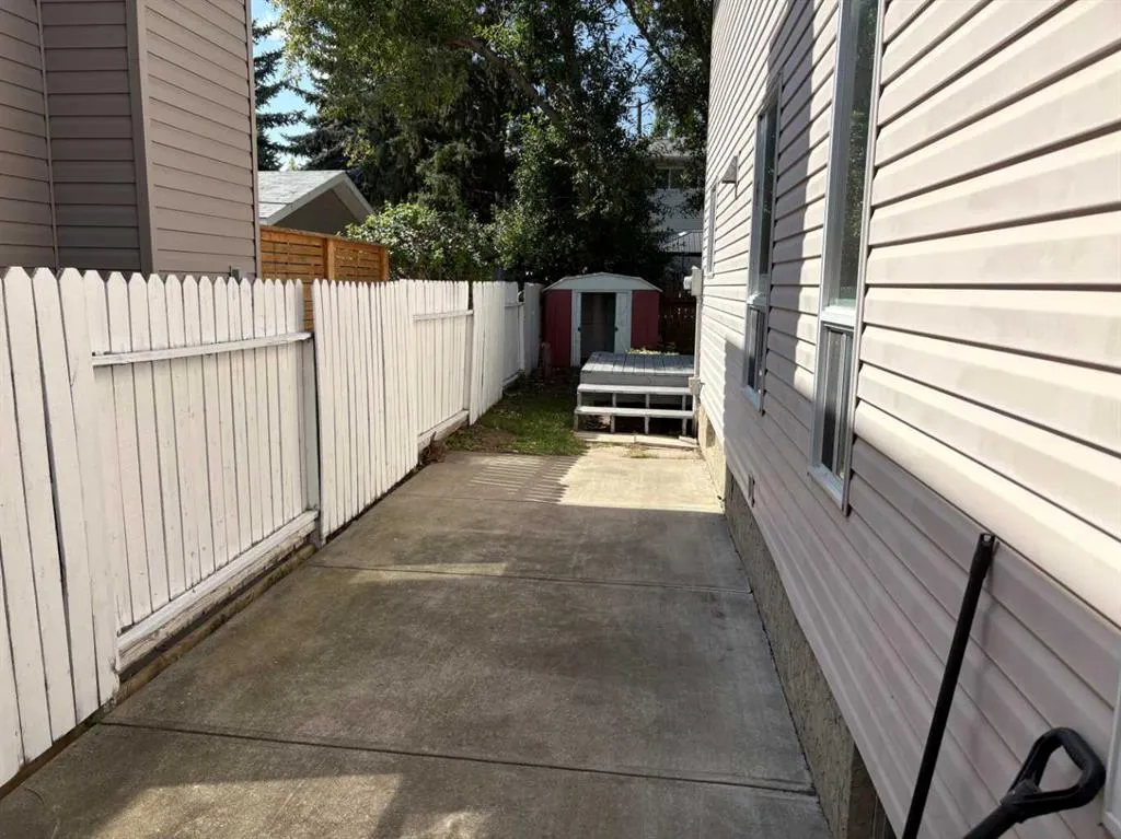 256 Woodstock Place SW