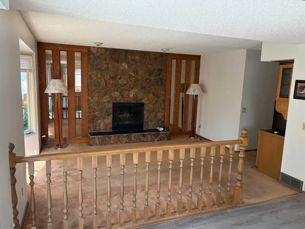 256 Woodstock Place SW