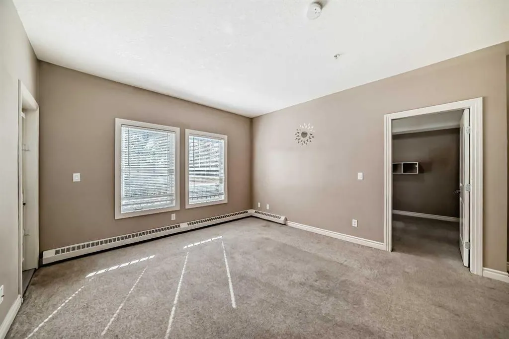 60 Royal Oak Plaza NW, #128