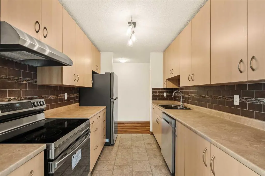 80 Glamis Drive SW, #3302