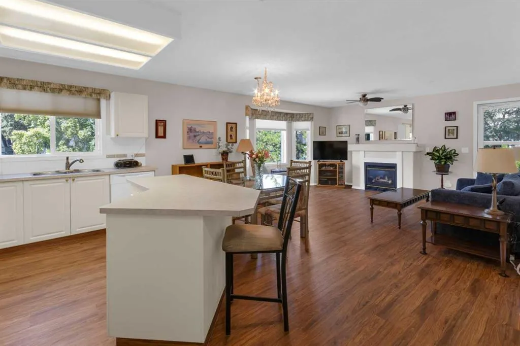 2850 51 Street SW, #203