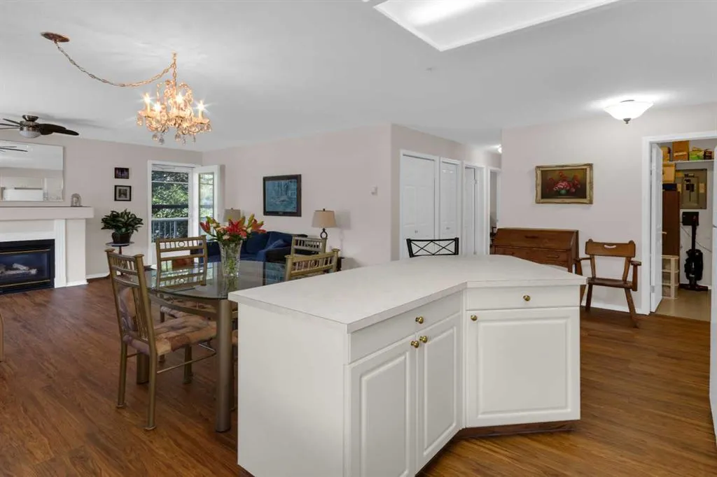 2850 51 Street SW, #203
