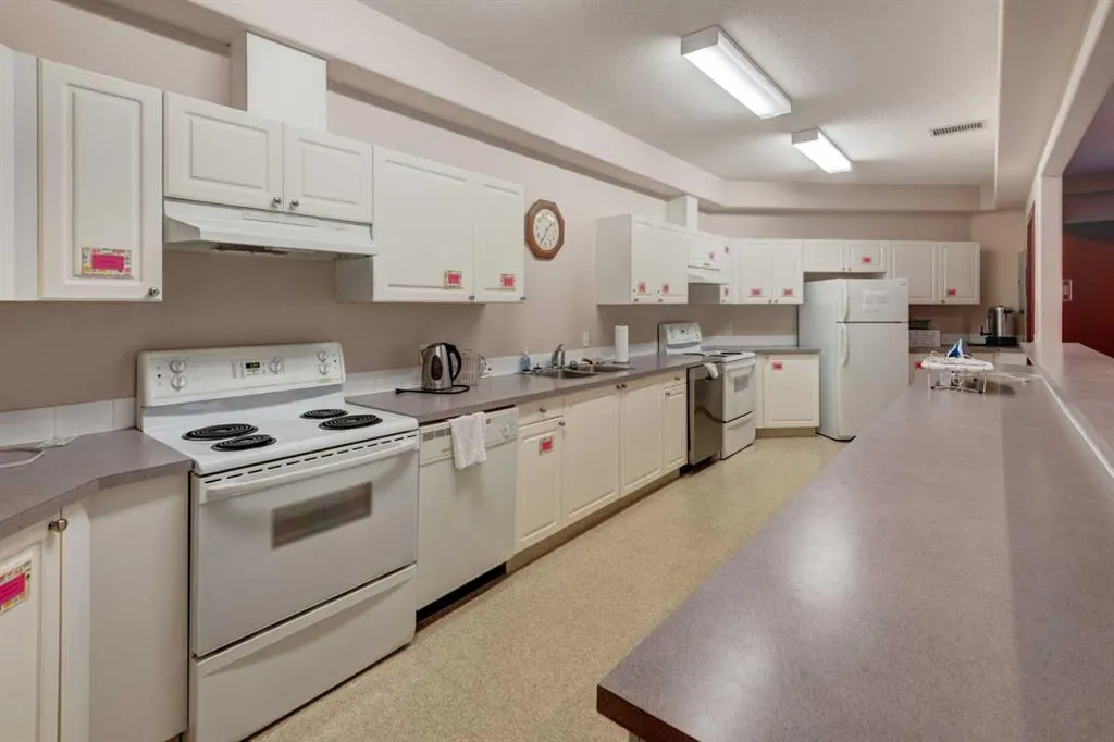 2850 51 Street SW, #203
