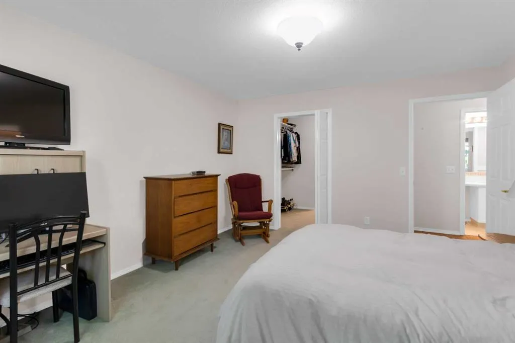 2850 51 Street SW, #203