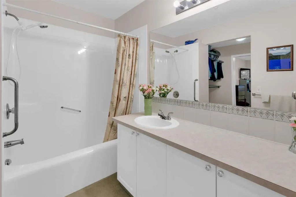 2850 51 Street SW, #203