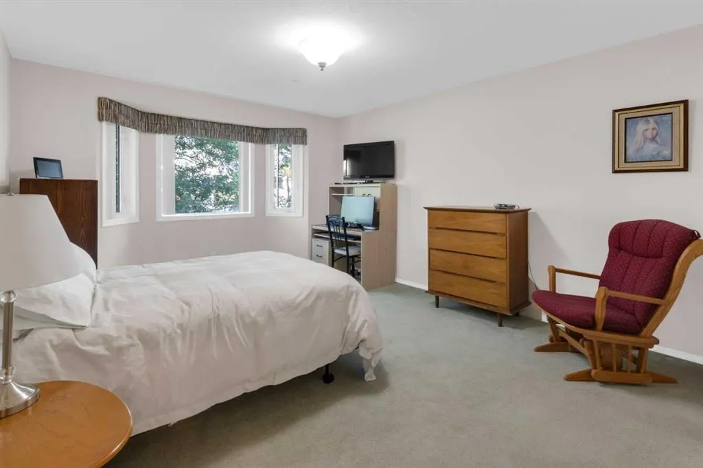 2850 51 Street SW, #203