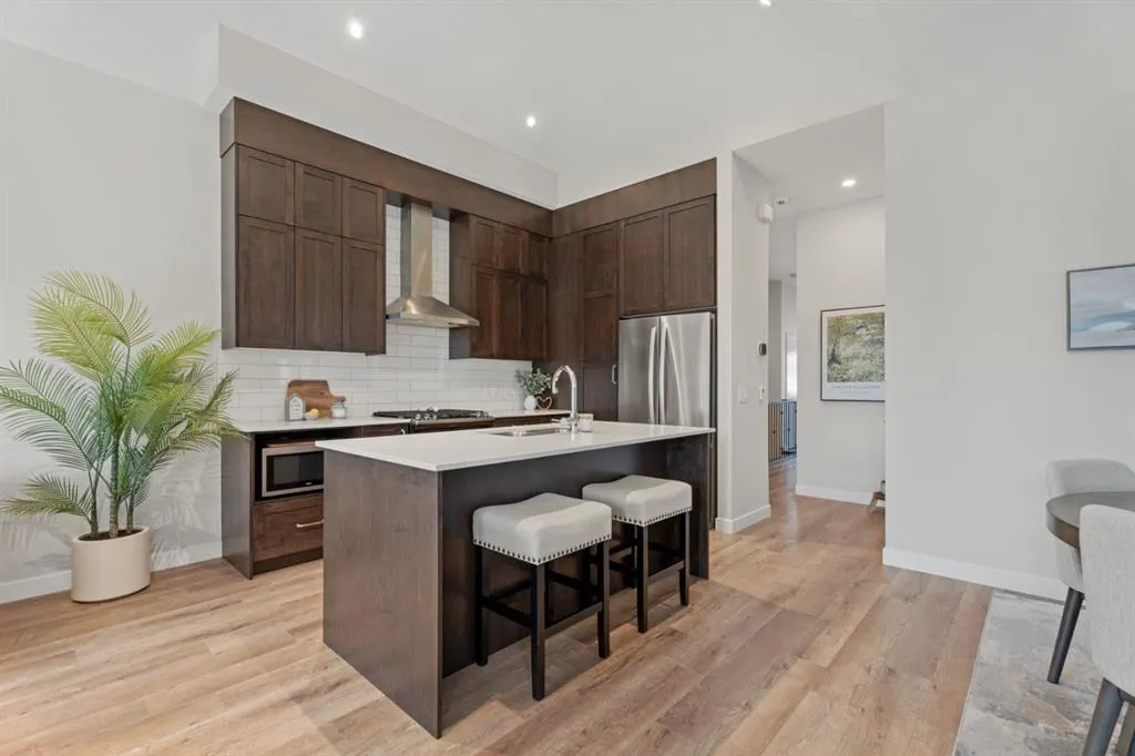 24 D'arcy Boulevard