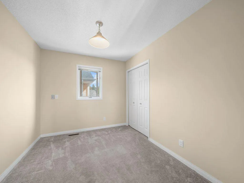 91 Woodbrook Road SW