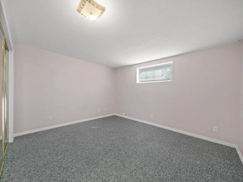 91 Woodbrook Road SW