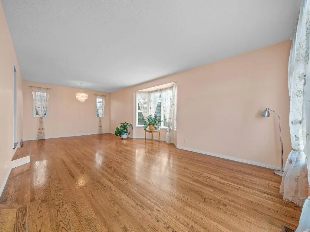 91 Woodbrook Road SW