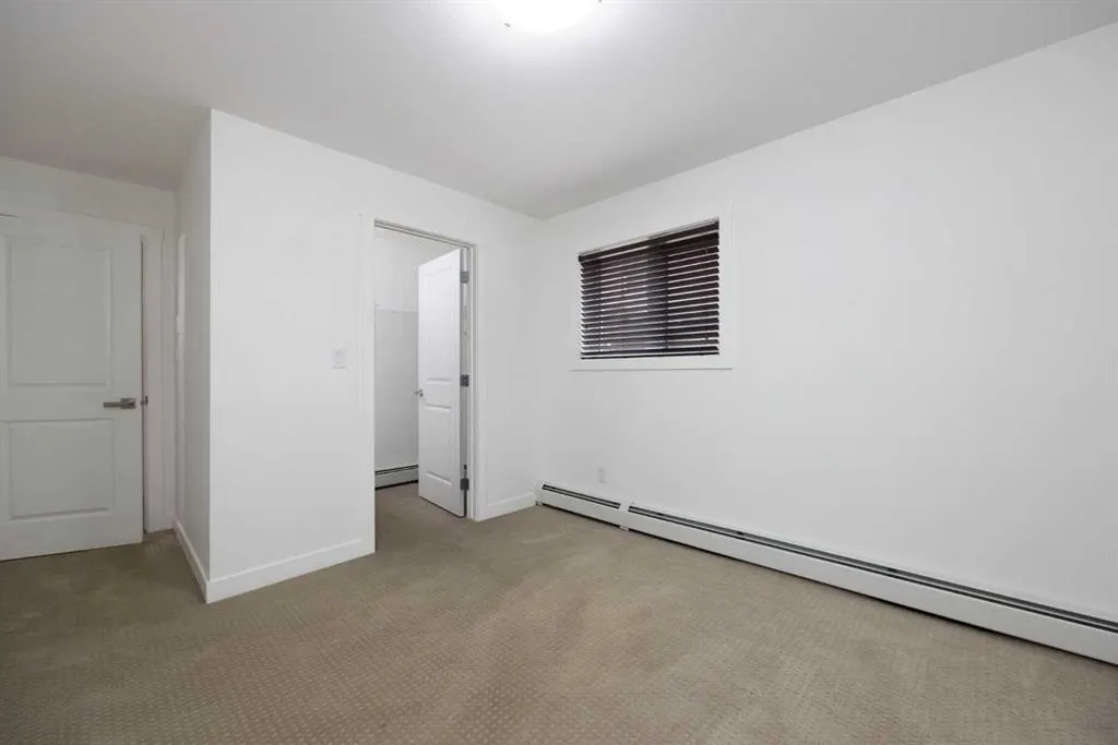 115 Denholm Gate, #111