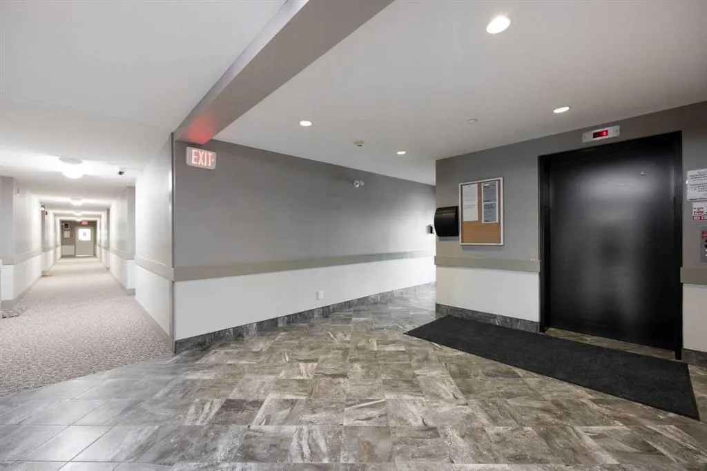 115 Denholm Gate, #111