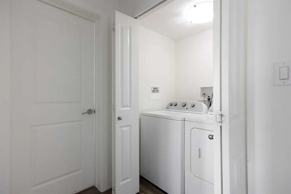 115 Denholm Gate, #111