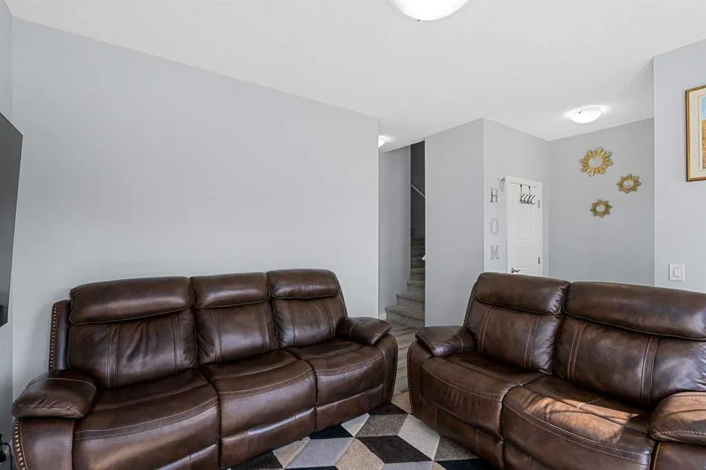 188 Evanston Hill NW