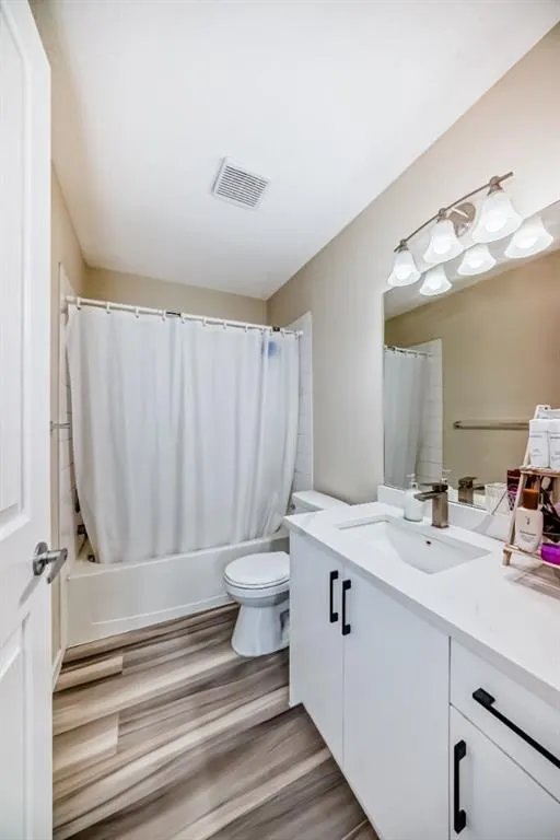 1140 Taradale Drive NE, #1117