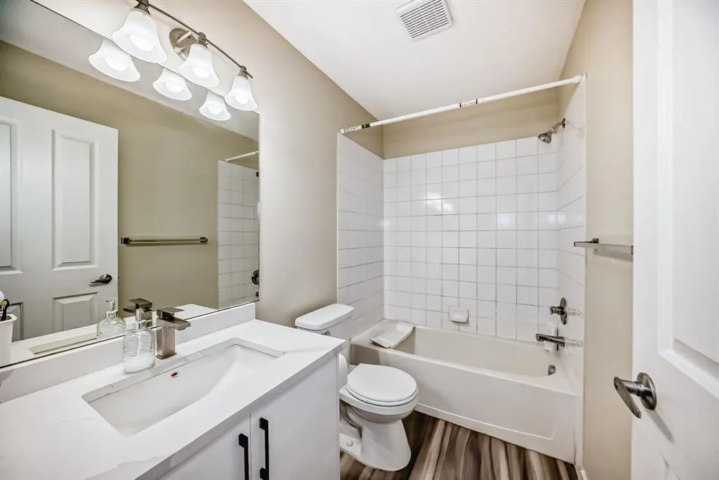 1140 Taradale Drive NE, #1117