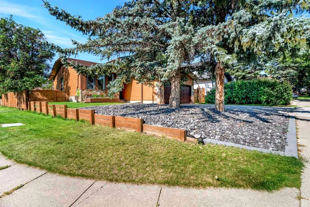 318 Shawnessy Drive SW