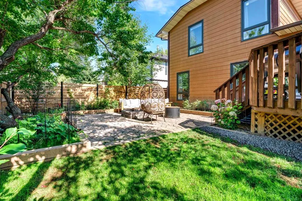 318 Shawnessy Drive SW