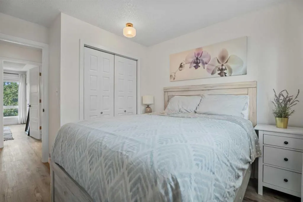 318 Shawnessy Drive SW