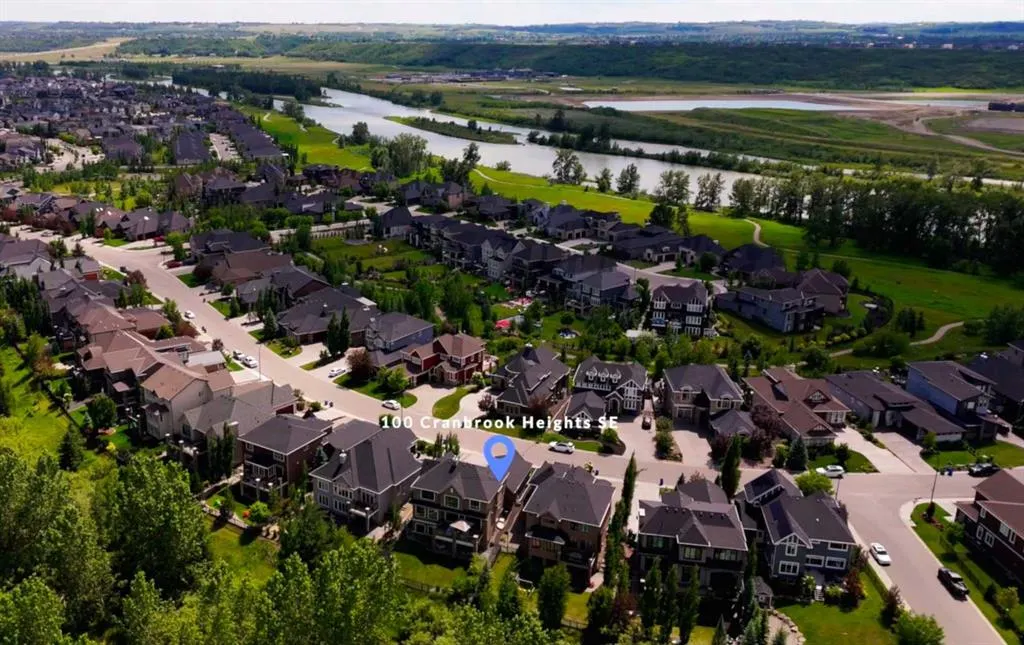 100 Cranbrook Heights SE