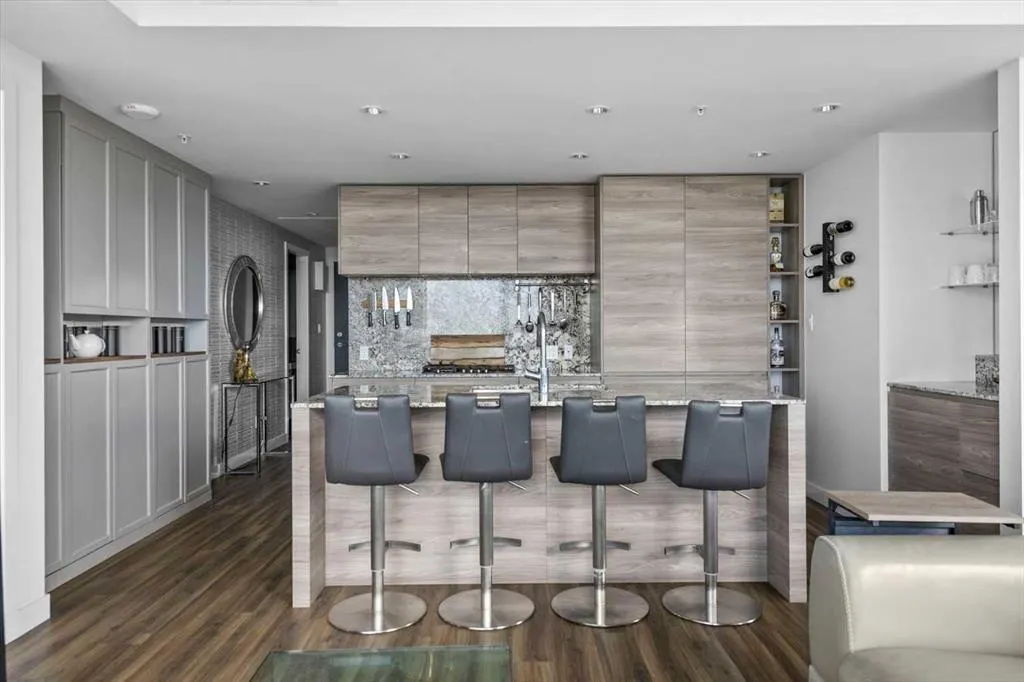 310 12 Avenue SW, #2307