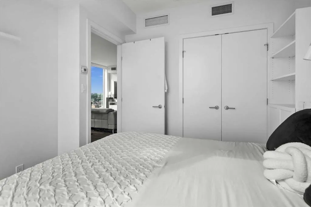 310 12 Avenue SW, #2307