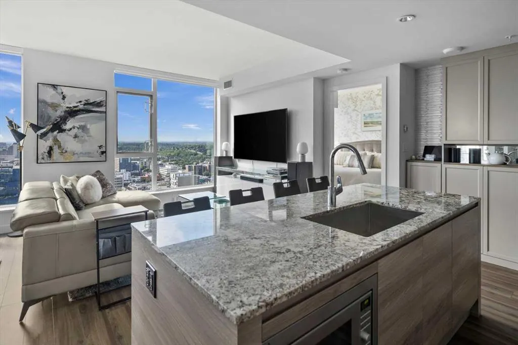 310 12 Avenue SW, #2307