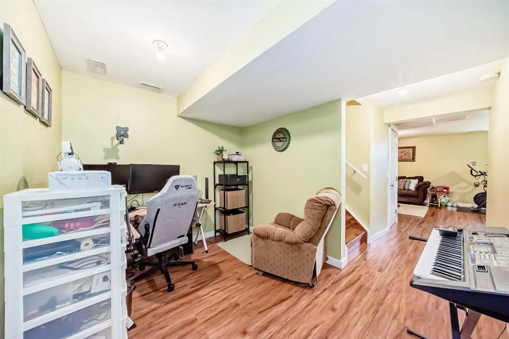519 Copperpond Boulevard SE