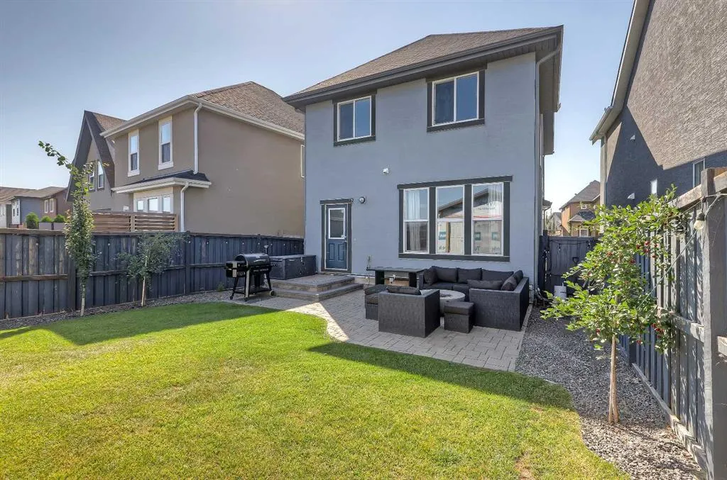 296 Marquis Heights SE
