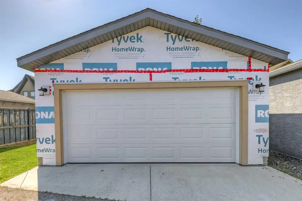 296 Marquis Heights SE