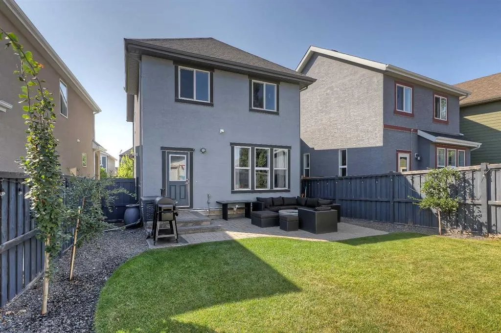 296 Marquis Heights SE