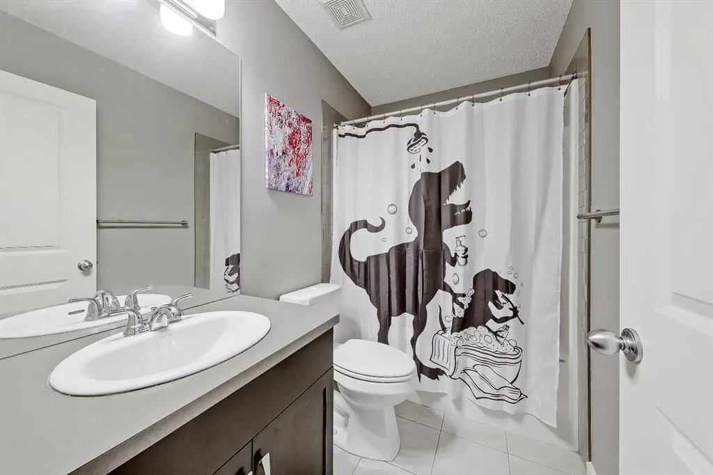 296 Marquis Heights SE