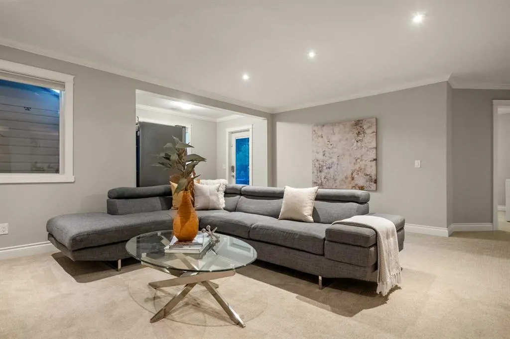 167 Cranwell Close SE