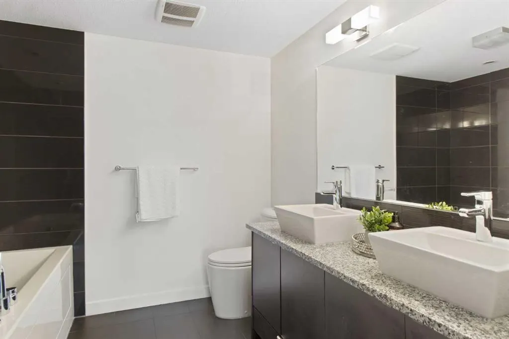 15 Aspenmont Heights SW, #103