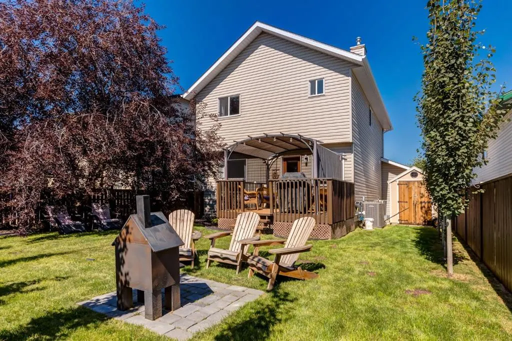 47 Springs Crescent SE